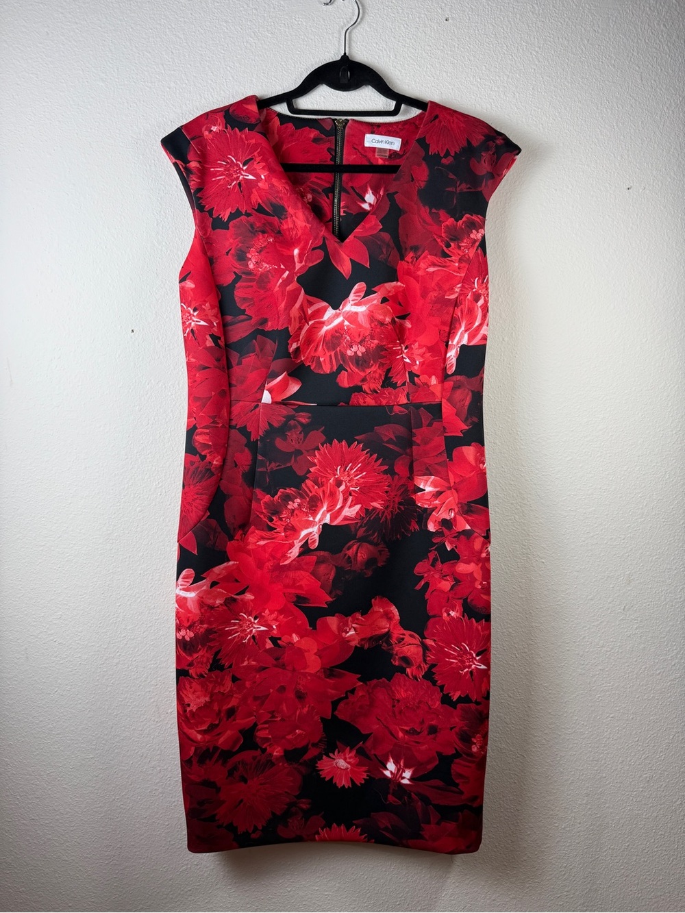 Calvin Klein Dress 14W Floral Scuba Sheath Red Black Wedding Guest Cocktail